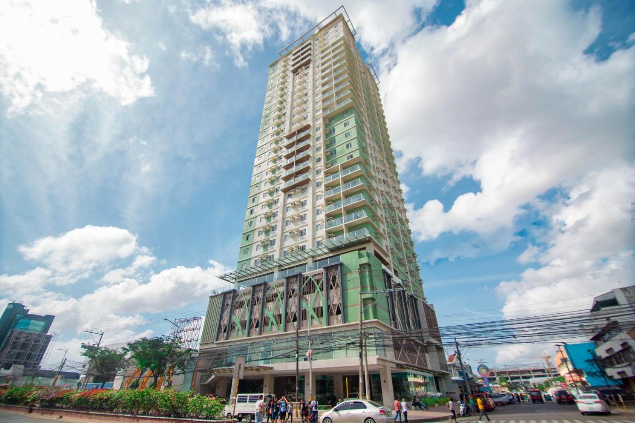 Migas Haven At Sunvida Tower Across Sm City Cebu Stadt Exterior foto